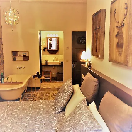 Groc Guest house
